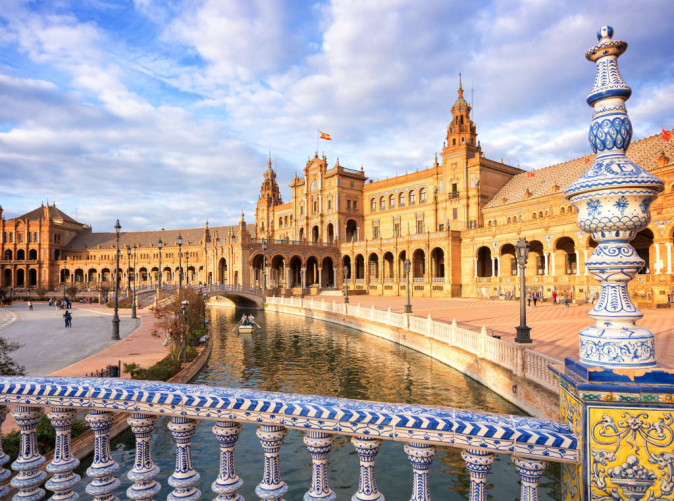 012_Plaza de Espana in Sevilla - (37) - Credit Delphotostock - stock.adobe.com
